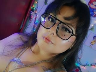 Yksityiskohtaiset tiedot mallista LilithHeavy