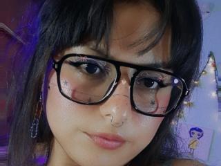 Yksityiskohtaiset tiedot mallista LilithHeavy