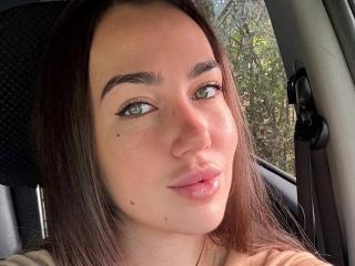 Yksityiskohtaiset tiedot mallista AraiaSheri