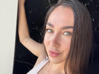 Yksityiskohtaiset tiedot mallista AraiaSheri