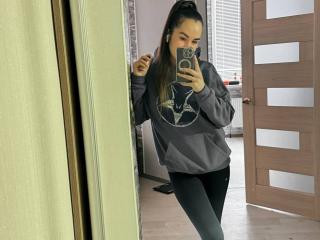 Yksityiskohtaiset tiedot mallista AraiaSheri