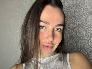 Yksityiskohtaiset tiedot mallista AraiaSheri