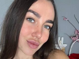 Yksityiskohtaiset tiedot mallista AraiaSheri