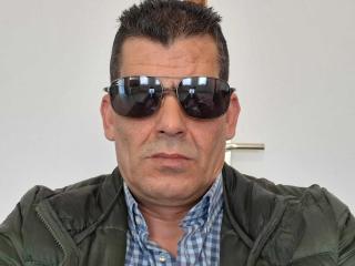 Yksityiskohtaiset tiedot mallista Azraa