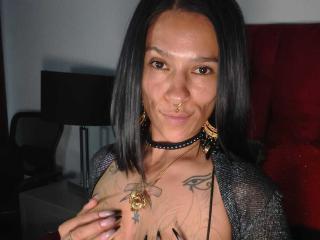 Se komplett profil för AmelieBlake