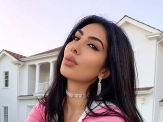 Ver la ficha detallada de BrunetteBabe69