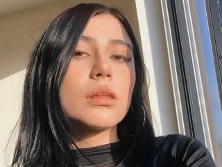 Xem hồ sơ đầy đủ của AlynaFerrer
