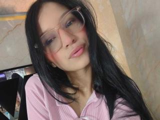 Xem hồ sơ đầy đủ của SophieDelaney
