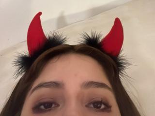 Se dtaljerede oplysninger for AngelinaNoAngel