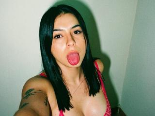 Xem hồ sơ đầy đủ của IsabellaJames