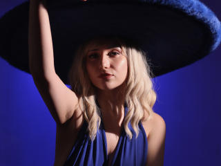 Se dtaljerede oplysninger for MilenaBaldwin