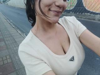 Se dtaljerede oplysninger for MelodyLauries