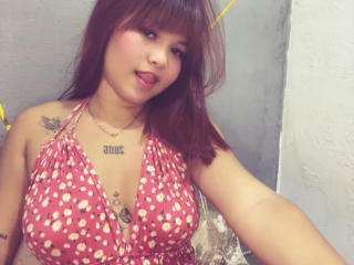 Se dtaljerede oplysninger for EstefyChaud