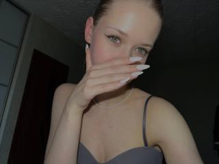 Se dtaljerede oplysninger for LillianaWhang