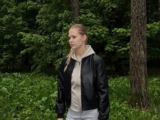 Se dtaljerede oplysninger for LillianaWhang