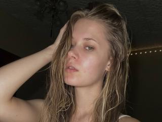 Se dtaljerede oplysninger for LillianaWhang