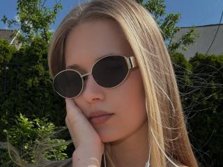 Se dtaljerede oplysninger for LillianaWhang