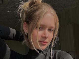 Se dtaljerede oplysninger for LillianaWhang