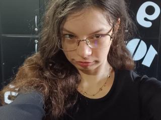 Ver la ficha detallada de VikkiRi