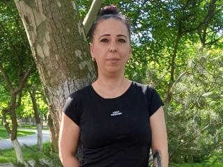 Ver la ficha detallada de LauraSin