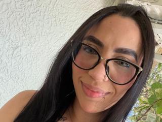 Voir la fiche détaillée de CamilleJuicyHot