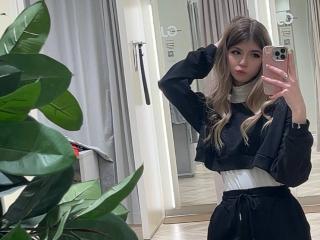 انظر إلى الملف المفصل لـ LauraleePenderel