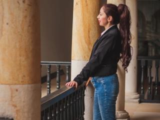 См. подробные сведения о модели StephanieSun