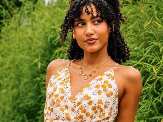 См. подробные сведения о модели CinthiaWalker