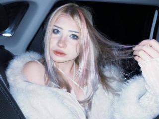Obejrzyj kompletny profil RoxannaCrisostomo