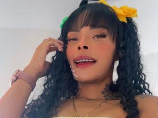 Ver la ficha detallada de EmmaEbony