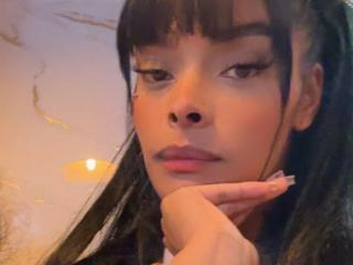 Obejrzyj kompletny profil EmmaEbony