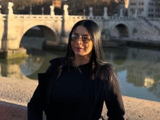 Obejrzyj kompletny profil IsabellaJames