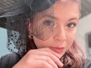 Obejrzyj kompletny profil MoonXVelvet