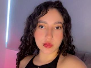 Ver la ficha detallada de AmaraDeLux