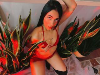 См. подробные сведения о модели AshleySweetty