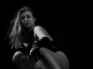 См. подробные сведения о модели LovelyTeona