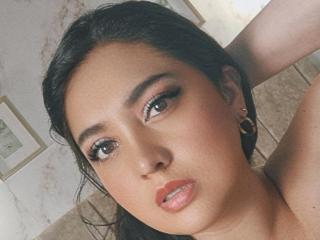PaulaAnd's Model Profile