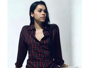 AlanaBlake's Model Profile