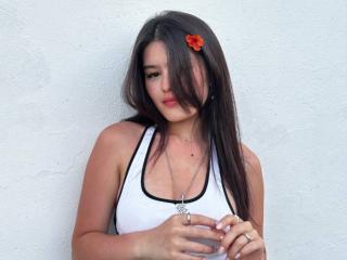 JaneyTender's Model Profile