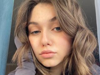 SalinaLabauve's Model Profile