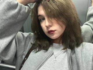 CarmelitaSeyfert's Model Profile
