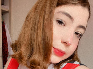 LizyPortman's Model Profile