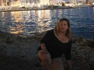Ver la ficha detallada de CoupleBomb