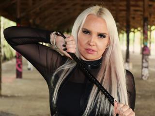 Δείτε την λεπτομερή καρτέλα του MiaXXX-hot