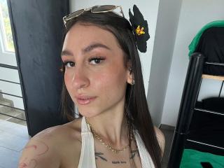 Δείτε την λεπτομερή καρτέλα του MaddyCarina