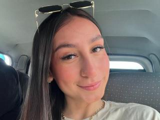 Δείτε την λεπτομερή καρτέλα του MaddyCarina