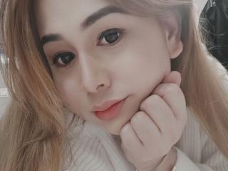 Voir la fiche détaillée de LovelyAya