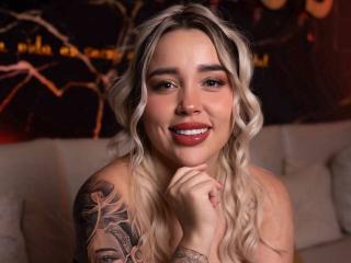 Ver la ficha detallada de MiaBlondeHot