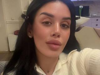 Ver la ficha detallada de LaylaCruz