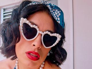 RoxanneHan's Model Profile